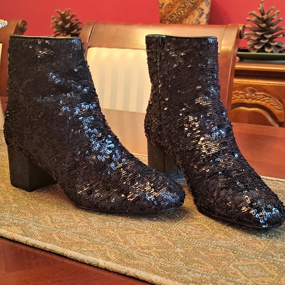 Vero Cuoio Sequin Black Ankle Boots 7 1/2 Eur 38 Italian.